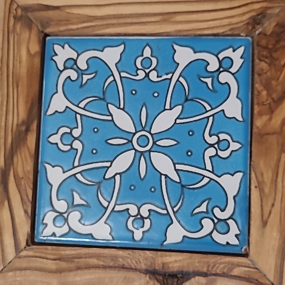 Tile Wood Trivet - Picture 2 of 9